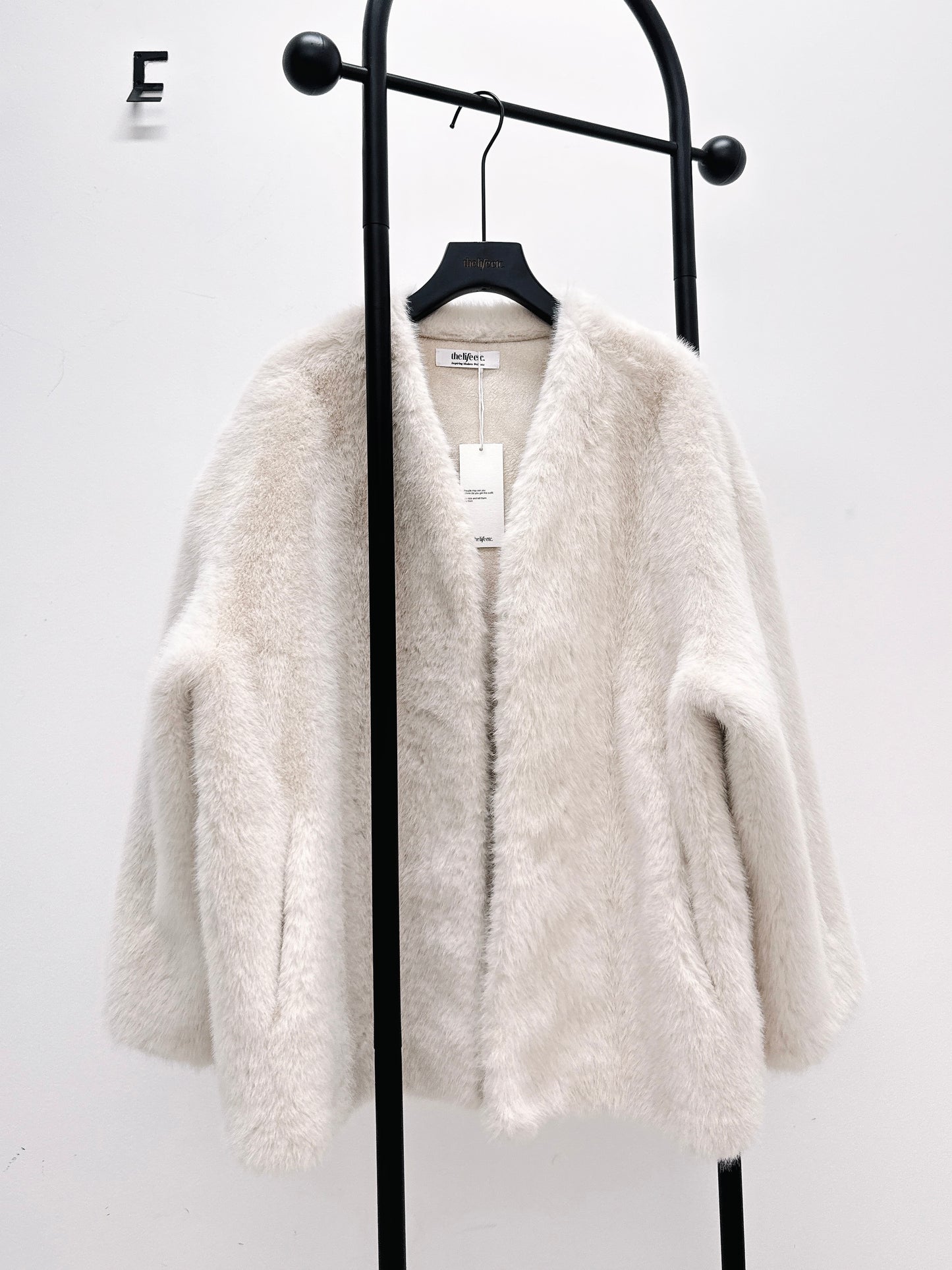 [PREMIUM] Snow Smasher Faux Fur Jacket