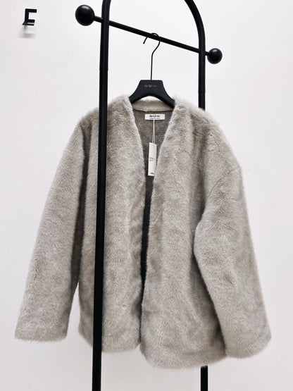 [PREMIUM] Snow Smasher Faux Fur Jacket