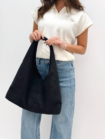 HK$1,200 滿額禮 👜 Suede Handbag