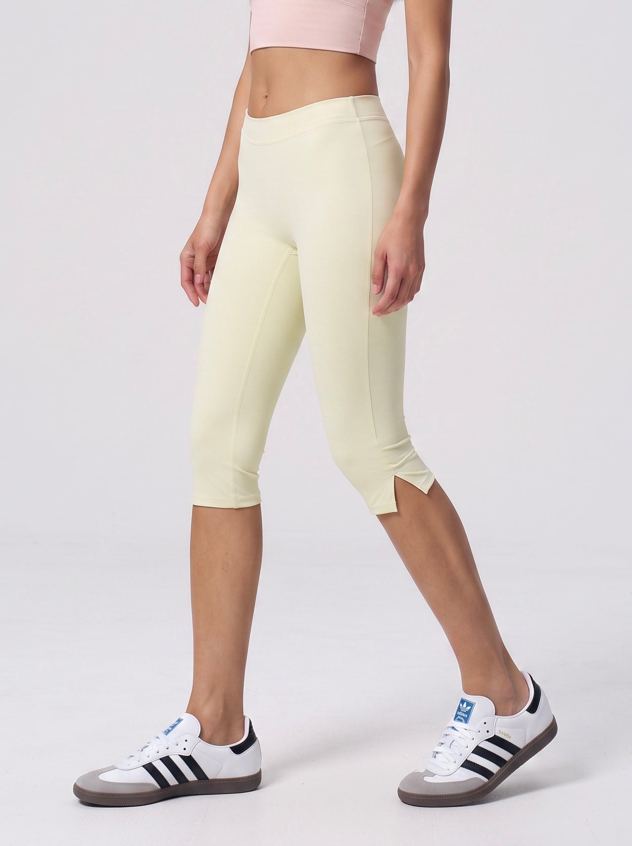 SculptFlex Capri Leggings