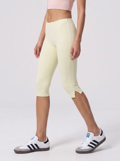 SculptFlex Capri Leggings