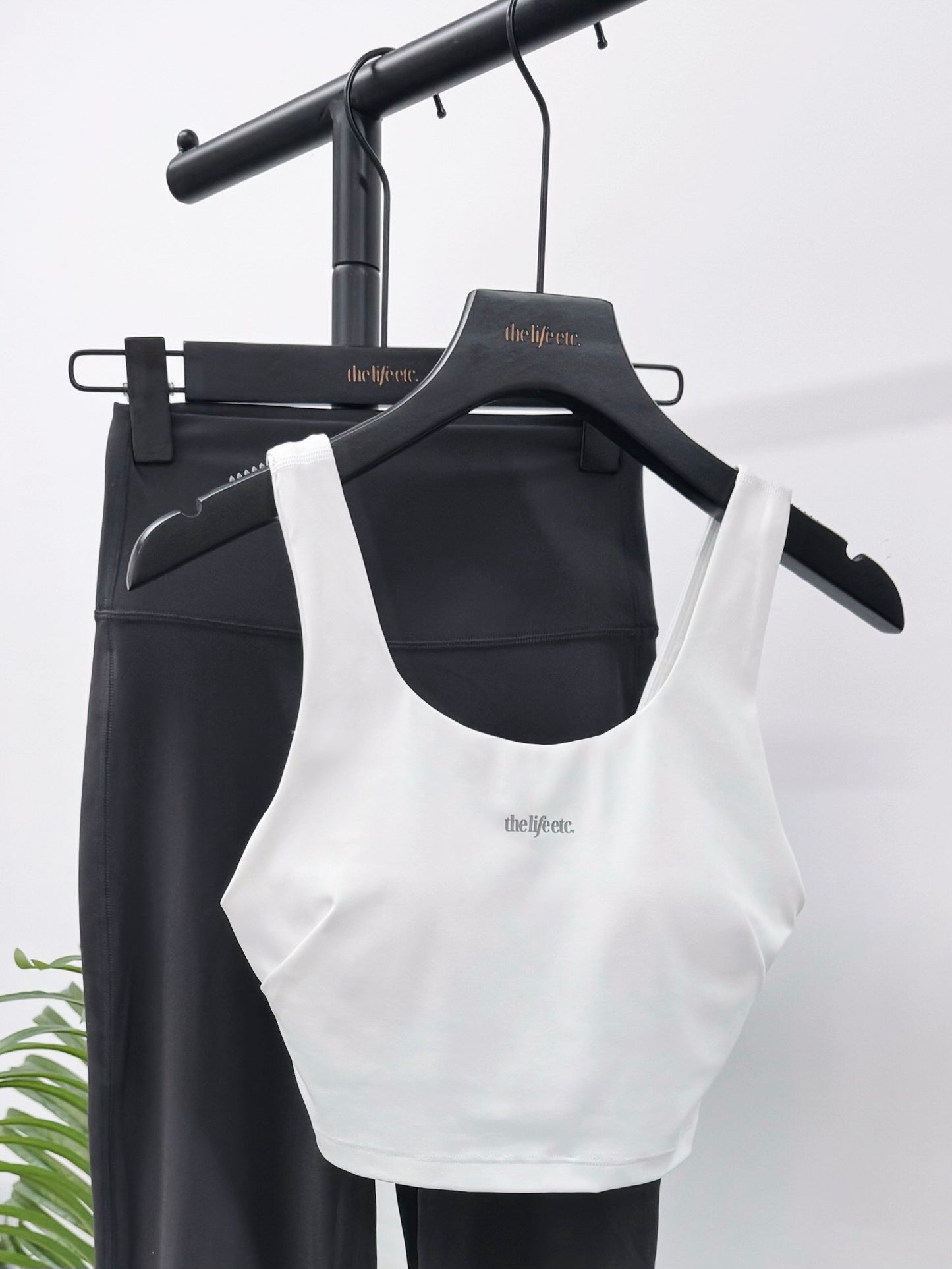 [New Colour!] SculptFlex Flare leggings