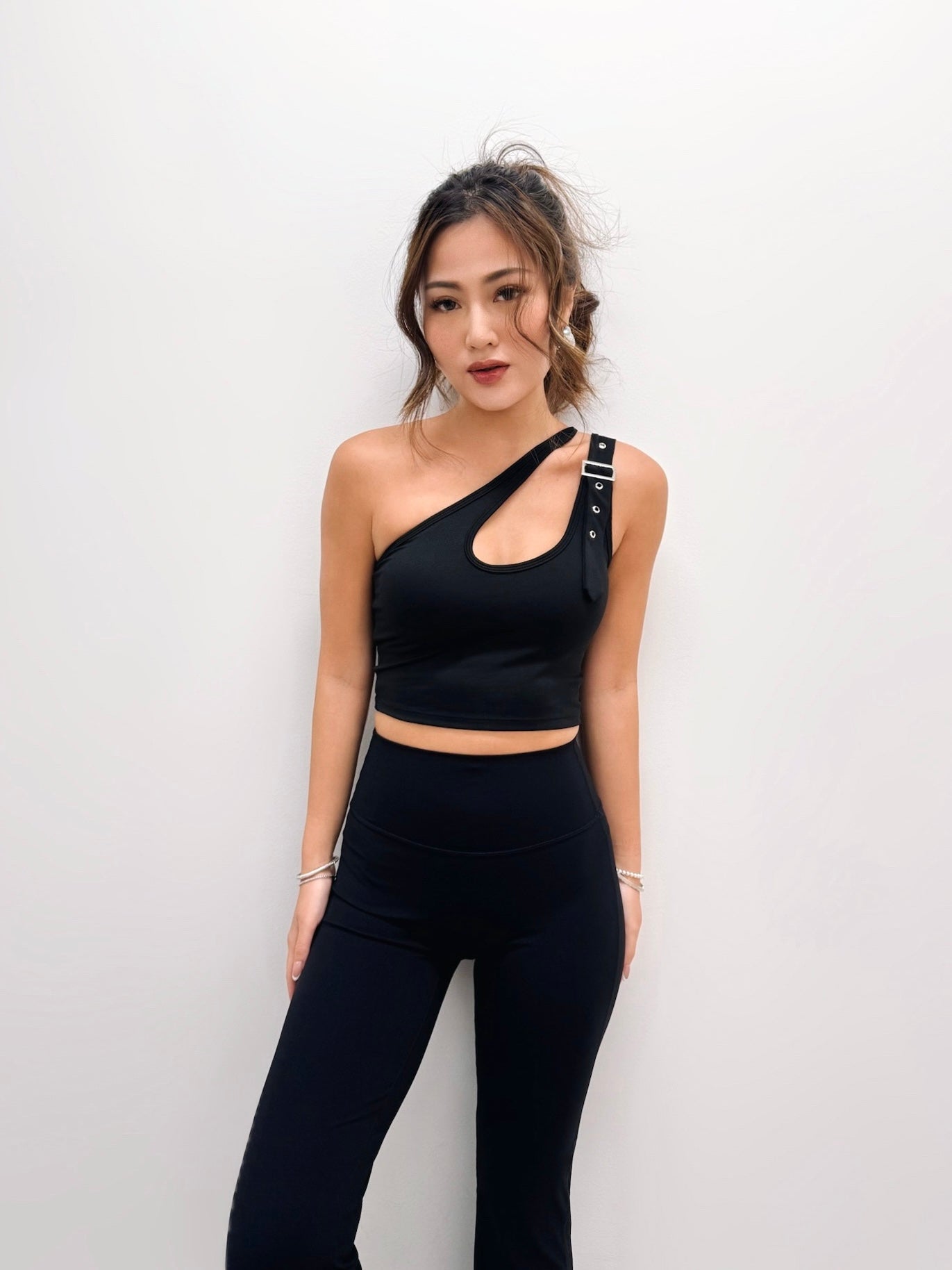 Rebel Buckle One-shoulder Sports Bra